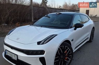 Внедорожник / Кроссовер Zeekr 001 2025 в Киеве