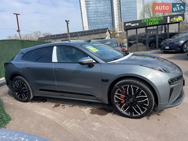 Внедорожник / Кроссовер Zeekr 001 2025 в Киеве