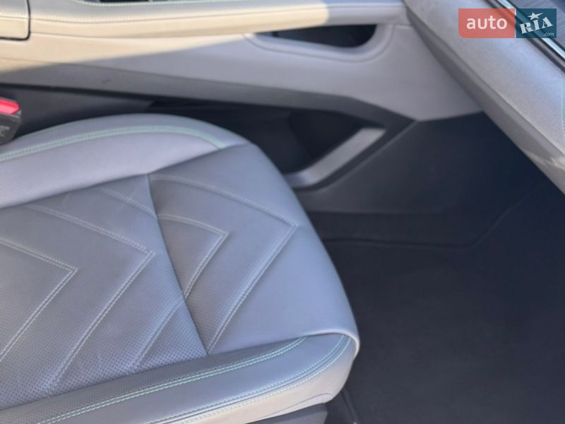 Позашляховик / Кросовер Zeekr 001 2024 в Харкові