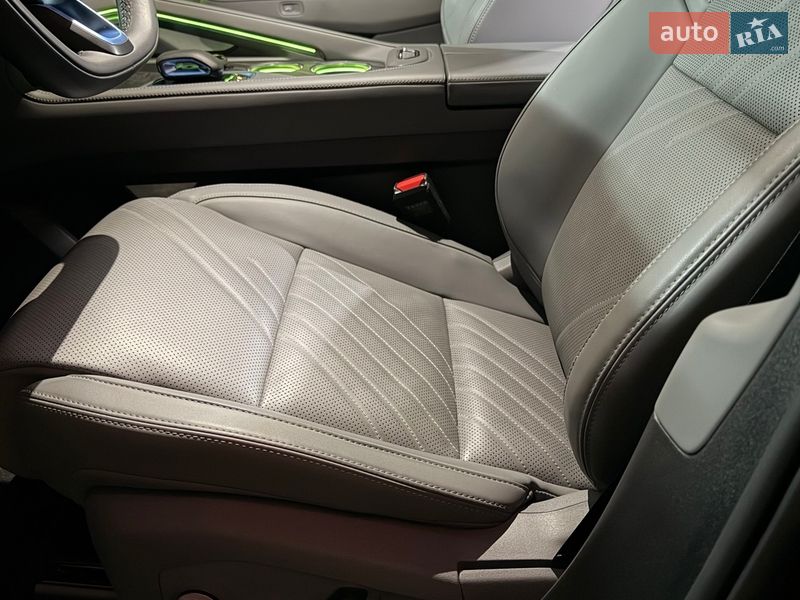 Позашляховик / Кросовер Zeekr 001 2024 в Києві