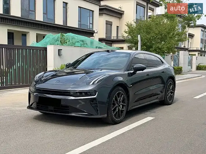 Zeekr 001