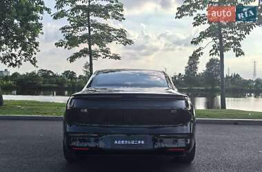 Седан Zeekr 007 2024 в 