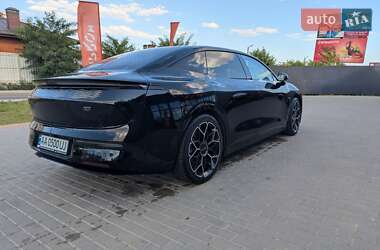 Седан Zeekr 007 2023 в 