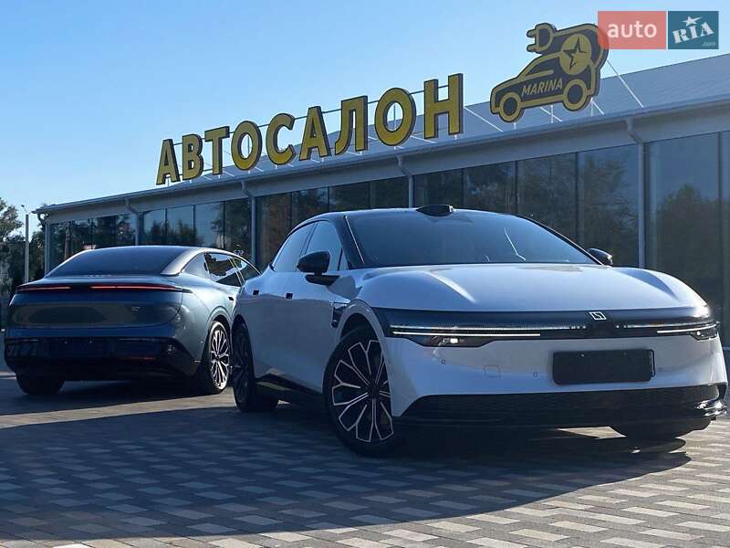 Седан Zeekr 007 2024 в 