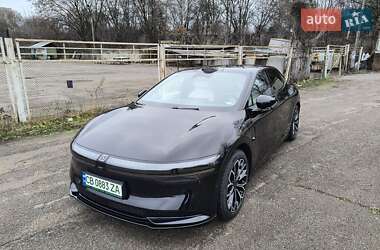 Седан Zeekr 007 2024 в Чернігові