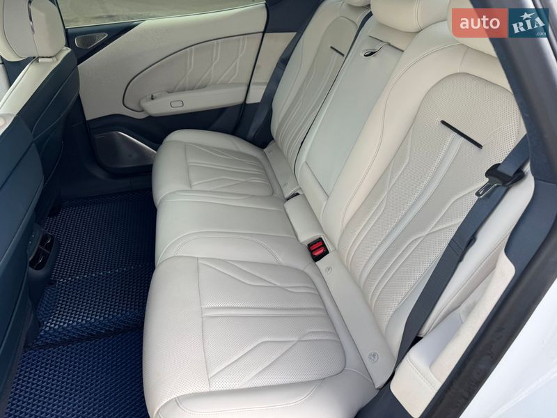 Седан Zeekr 007 2023 в Киеве