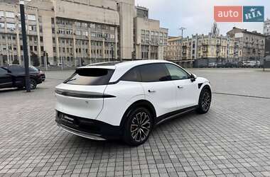 Позашляховик / Кросовер Zeekr 7X 2025 в 