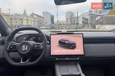 Позашляховик / Кросовер Zeekr 7X 2025 в 