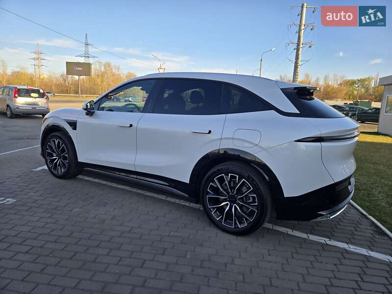 Позашляховик / Кросовер Zeekr 7X 2025 в Києві