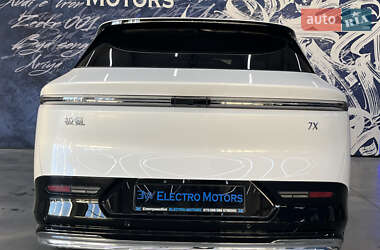 Внедорожник / Кроссовер Zeekr 7X 2025 в 