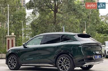 Внедорожник / Кроссовер Zeekr 7X 2025 в 