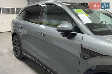 Внедорожник / Кроссовер Zeekr 7X 2025 в 