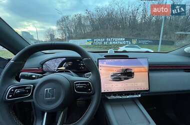 Позашляховик / Кросовер Zeekr 7X 2024 в 