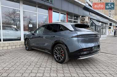 Внедорожник / Кроссовер Zeekr 7X 2025 в 