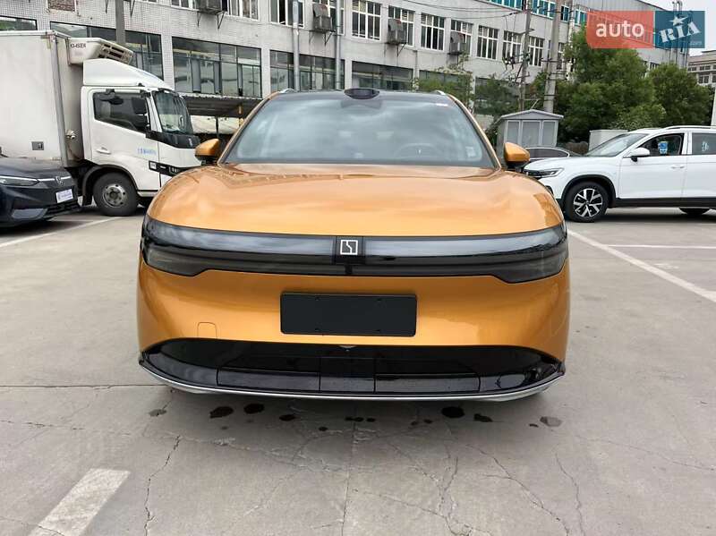 Внедорожник / Кроссовер Zeekr 7X 2024 в 