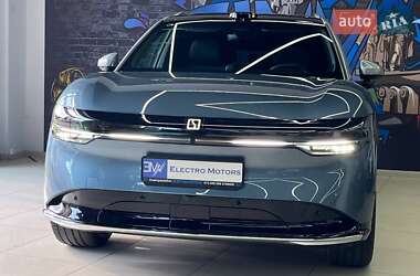 Позашляховик / Кросовер Zeekr 7X 2025 в 