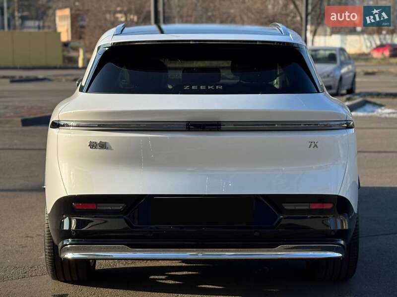 Внедорожник / Кроссовер Zeekr 7X 2025 в Киеве