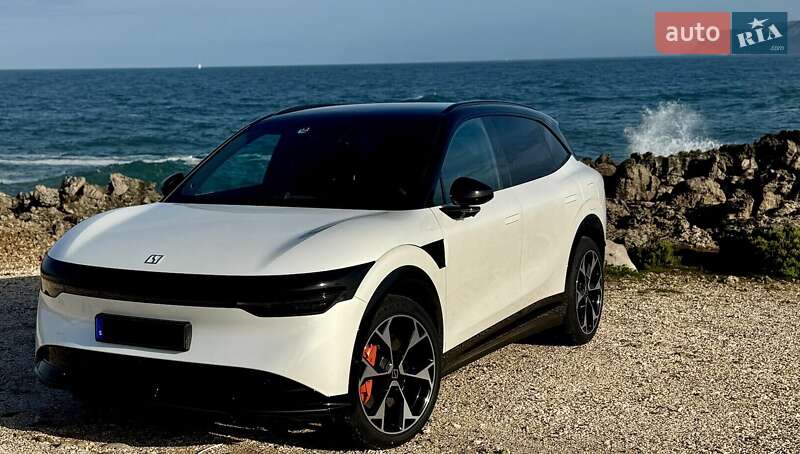 Внедорожник / Кроссовер Zeekr 7X 2025 в Киеве