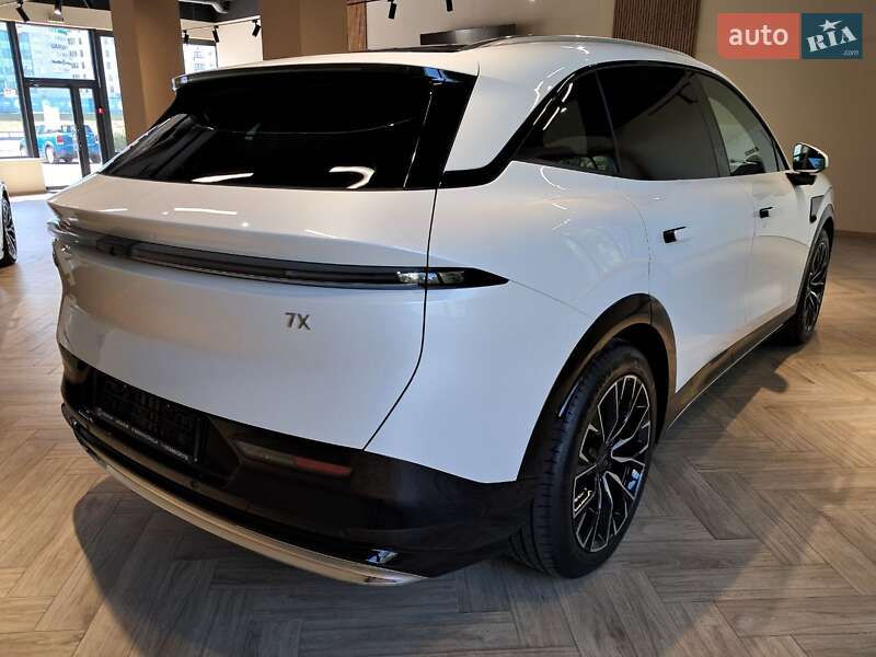 Внедорожник / Кроссовер Zeekr 7X 2025 в Киеве
