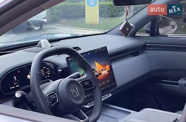 Позашляховик / Кросовер Zeekr 7X 2024 в 
