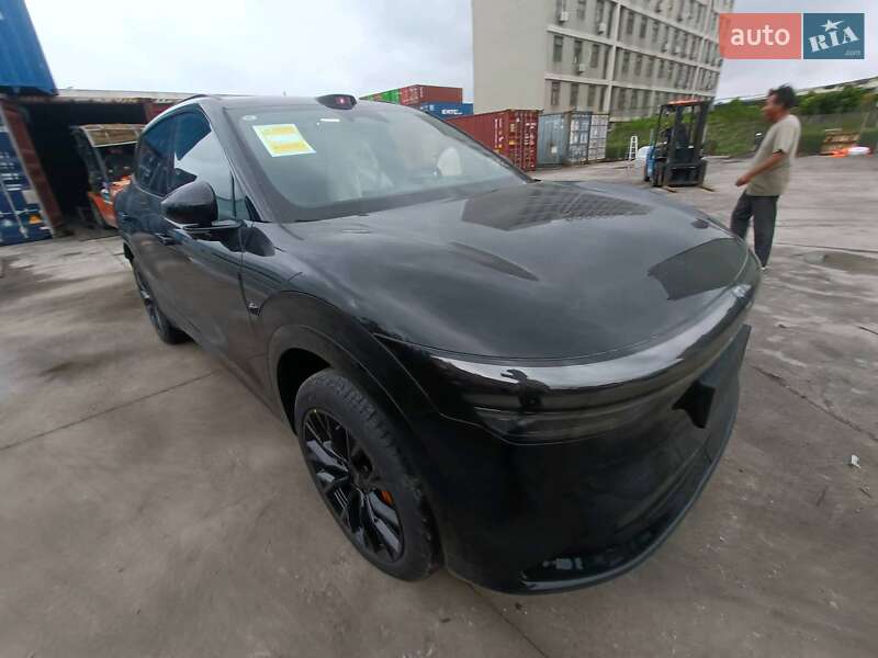 Внедорожник / Кроссовер Zeekr 7X 2025 в 