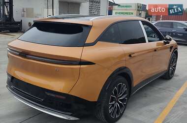 Внедорожник / Кроссовер Zeekr 7X 2024 в 