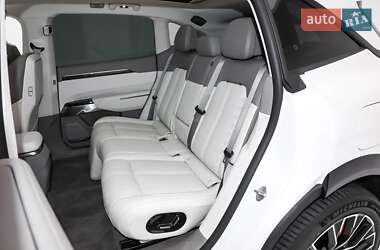 Внедорожник / Кроссовер Zeekr 7X 2025 в 