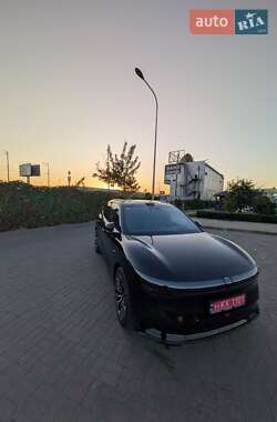 Внедорожник / Кроссовер Zeekr 7X 2024 в 