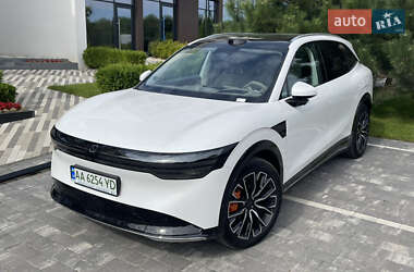 Позашляховик / Кросовер Zeekr 7X 2024 в 