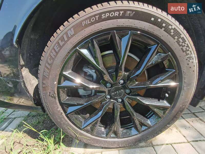 Позашляховик / Кросовер Zeekr 7X 2024 в Києві