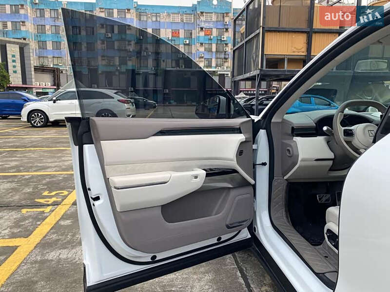 Позашляховик / Кросовер Zeekr 7X 2024 в Києві