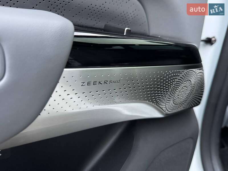 Внедорожник / Кроссовер Zeekr 7X 2024 в Киеве