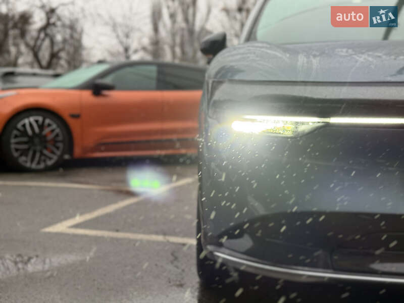 Внедорожник / Кроссовер Zeekr 7X 2025 в Киеве фото 3 Внедорожник / Кроссовер Zeekr 7X 2025 в Киеве