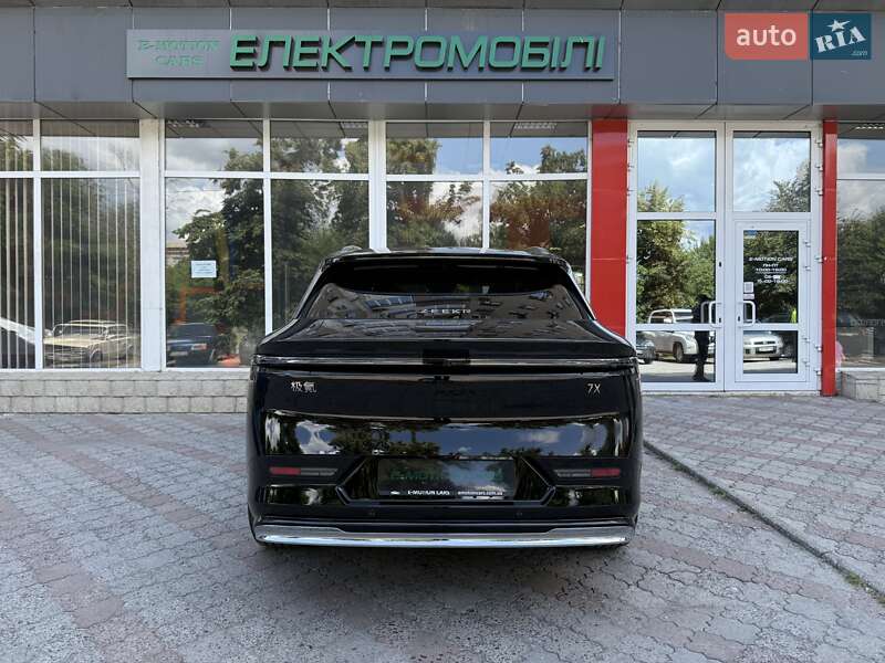 Внедорожник / Кроссовер Zeekr 7X 2025 в Харькове