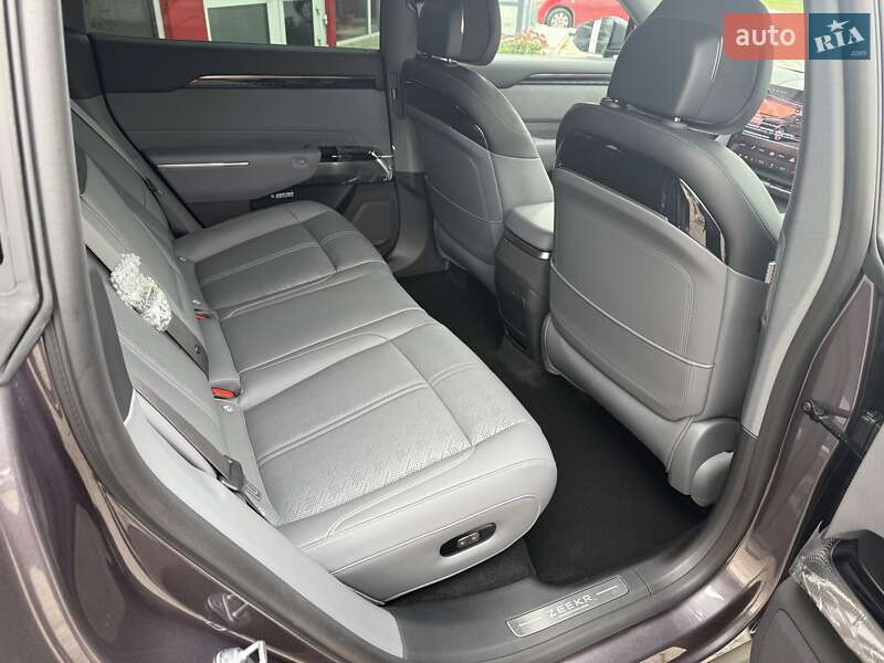 Внедорожник / Кроссовер Zeekr 7X 2025 в Харькове