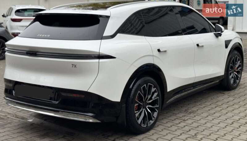 Внедорожник / Кроссовер Zeekr 7X 2025 в Киеве фото 5 Внедорожник / Кроссовер Zeekr 7X 2025 в Киеве