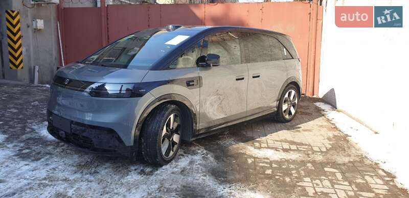 Минивэн Zeekr Mix 2024 в Днепре