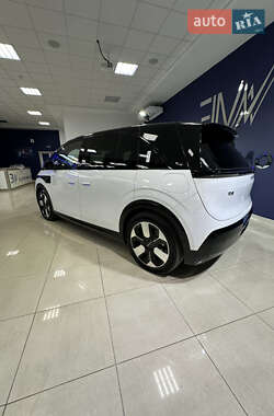 Минивэн Zeekr Mix 2024 в 