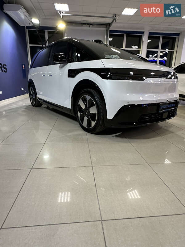 Минивэн Zeekr Mix 2024 в Кропивницком