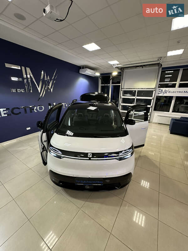 Минивэн Zeekr Mix 2024 в Кропивницком