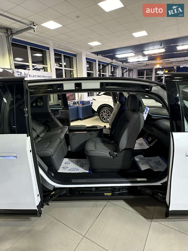 Минивэн Zeekr Mix 2024 в Кропивницком