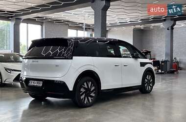Минивэн Zeekr Mix 2024 в 