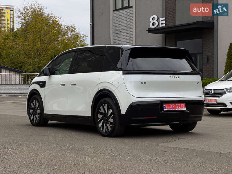 Мінівен Zeekr Mix 2025 в Києві