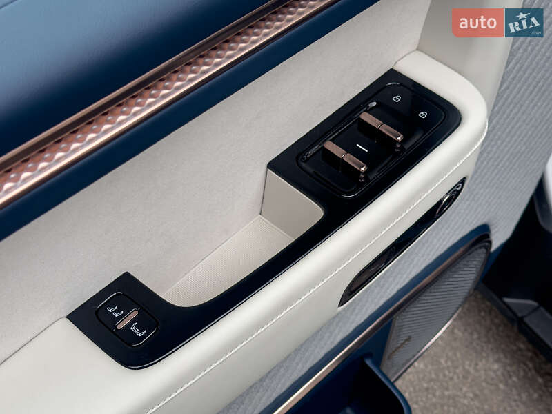 Мінівен Zeekr Mix 2025 в Києві