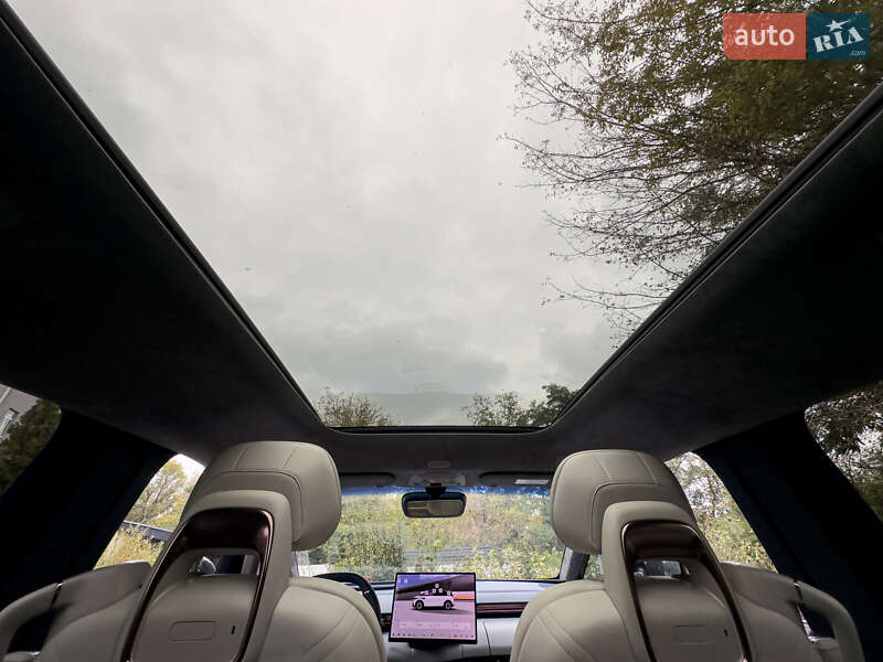 Мінівен Zeekr Mix 2025 в Києві