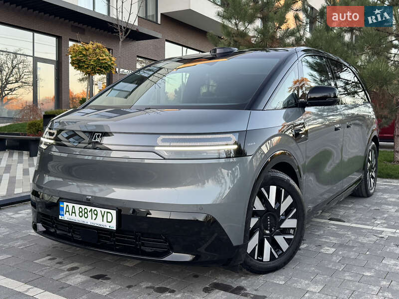 Мінівен Zeekr Mix 2024 в Ужгороді фото 2 Мінівен Zeekr Mix 2024 в Ужгороді