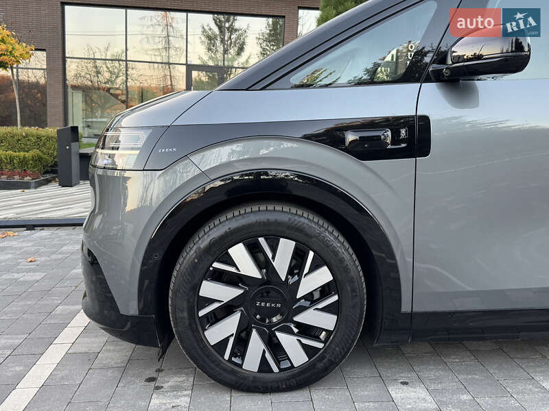 Мінівен Zeekr Mix 2024 в Ужгороді фото 12 Мінівен Zeekr Mix 2024 в Ужгороді