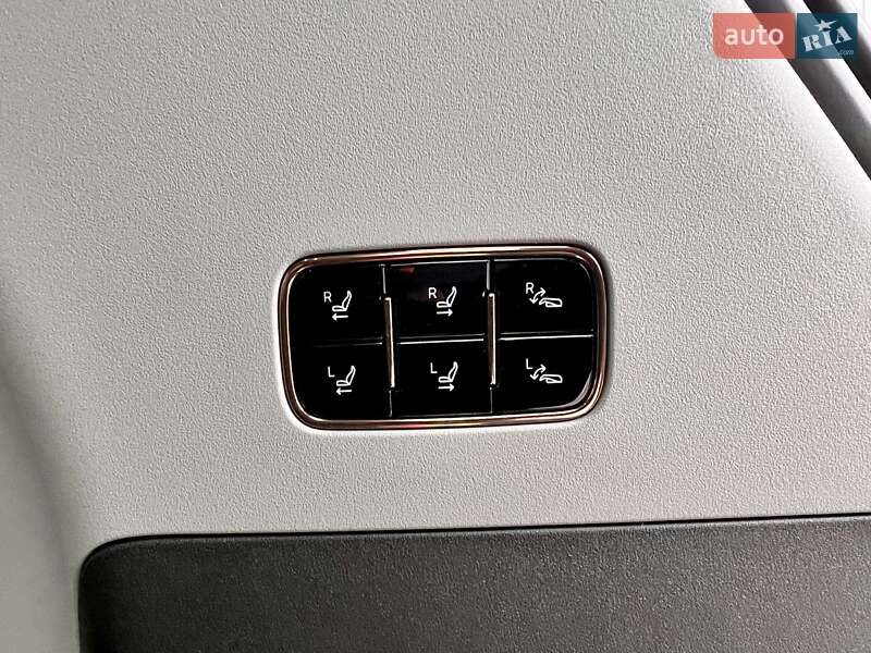 Мінівен Zeekr Mix 2024 в Києві