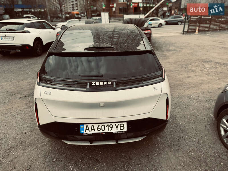 Хэтчбек Zeekr X 2023 в Киеве