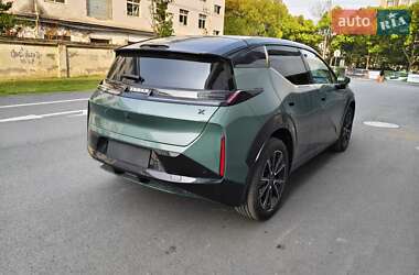Внедорожник / Кроссовер Zeekr X 2025 в 